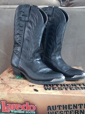 Laredo Black  Tooled Leather Western Cowboy Boots Mens 9.5 Metal Toe